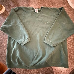 Vintage Short Tag Nike Dark Green Crewneck Sweatshirt  with Ribbed Cuffs